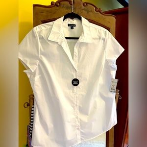 ❌. SOLD ❌ NWT White Short Sleeve Blouse